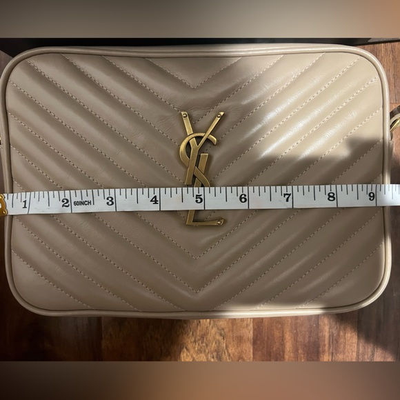 SAINT LAURENT
Lou Quilted Leather Camera Bag
DARK BEIGE, One Size - Picture 10 of 10